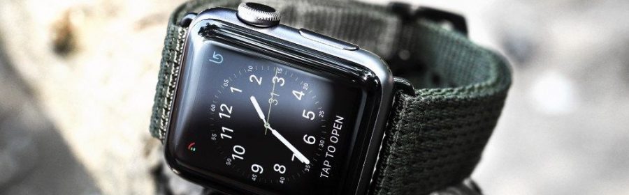 Apple Watch 7 Explorer Edition armée