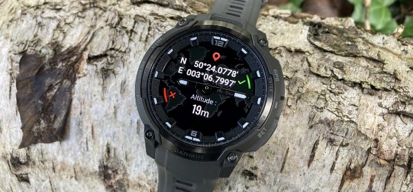 Test Instinct Crossover AMOLED